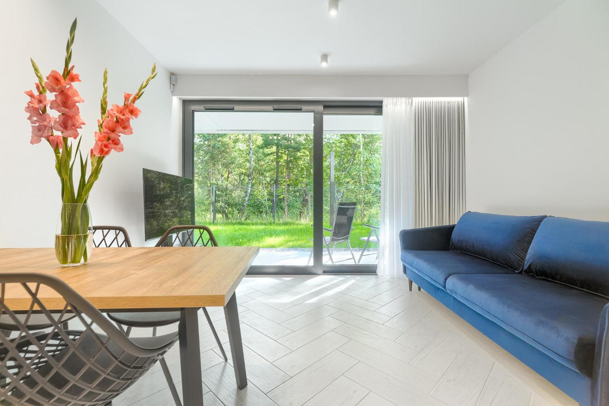 Sea & Lake - City Apartments Миелно Екстериор снимка