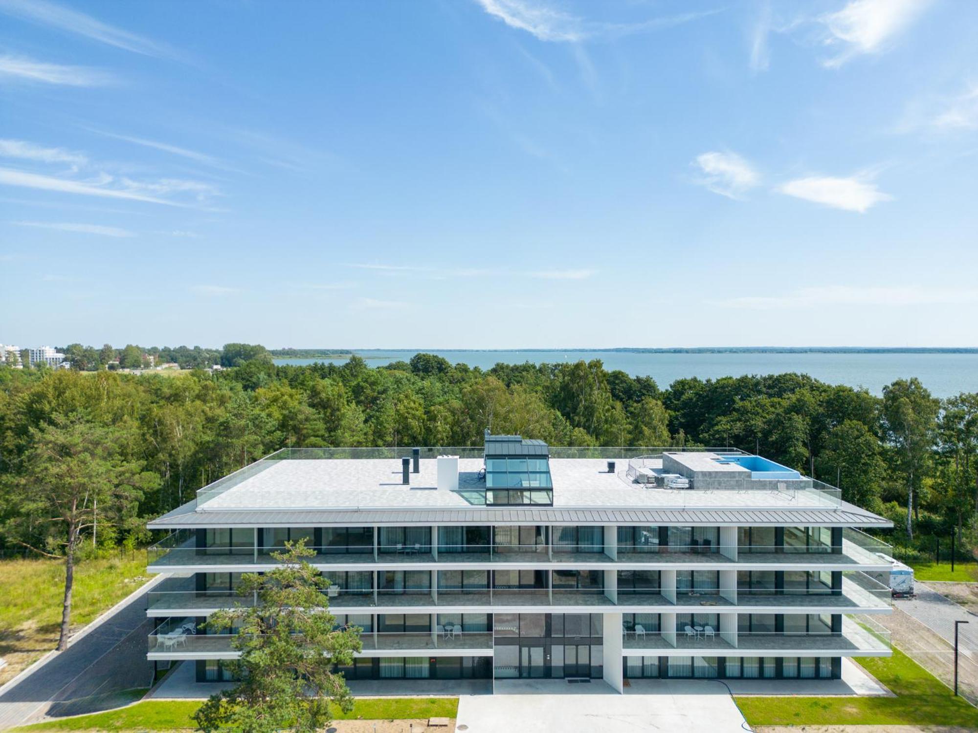 Sea & Lake - City Apartments Миелно Екстериор снимка