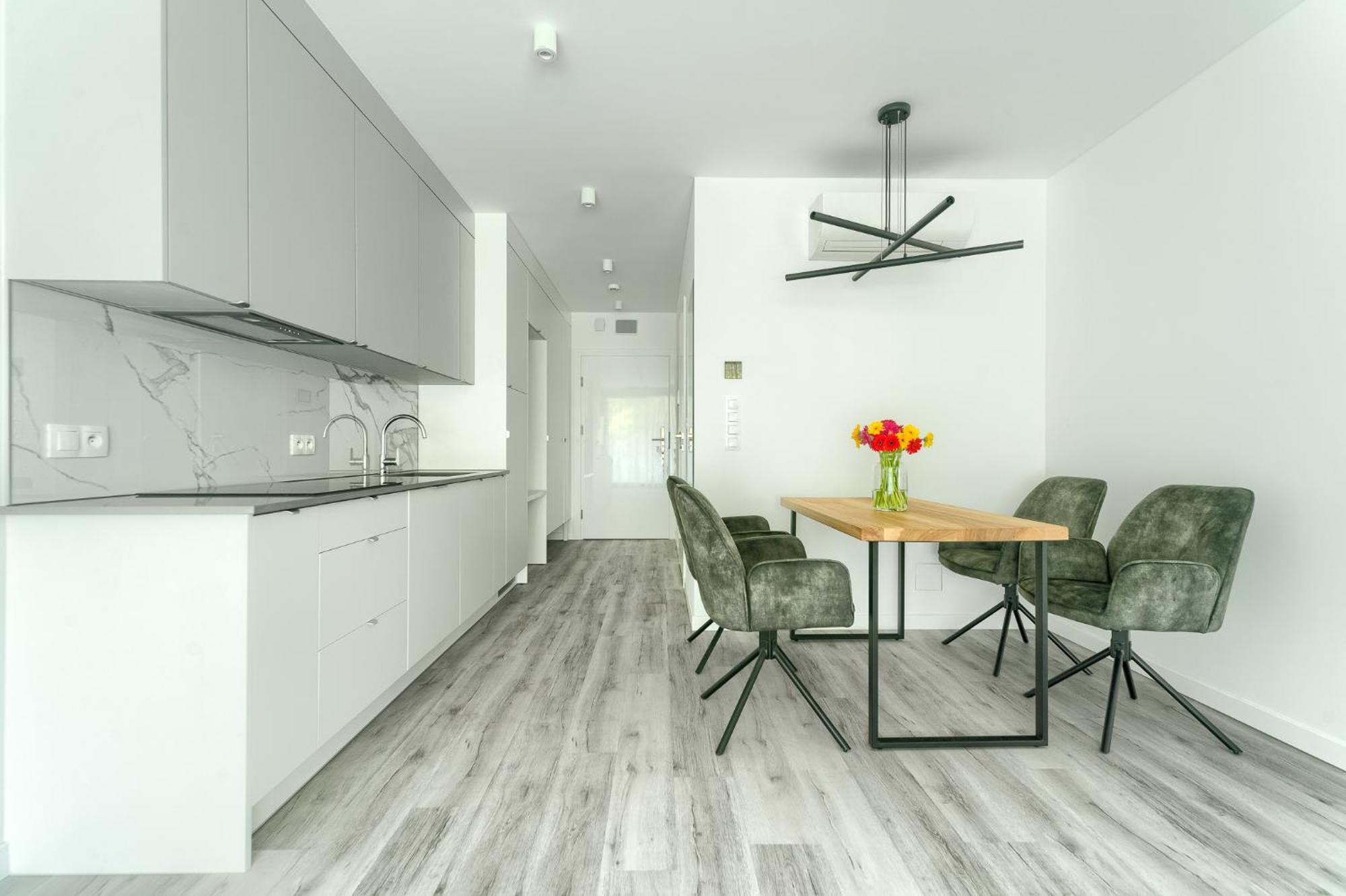 Sea & Lake - City Apartments Миелно Екстериор снимка